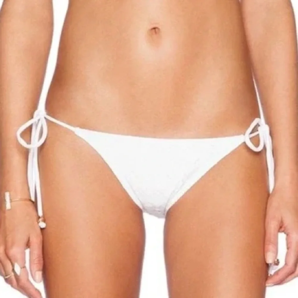NWT Eberjey Women’s So Solid Sadie Classic Bikini Bottoms in Ecru in size M